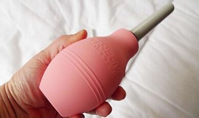 Methode vun der Behandlung vu Parasiten am mënschleche Kierper