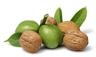 Walnuss fir Parasiten aus dem Kierper ze entfernen