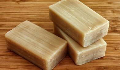 Wäschseife fir de Kierper vu Parasiten ze botzen