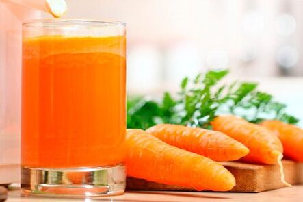 Karottenjus fir kleng Würmer